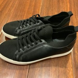 Steve Madden Boys Dress Sneaker | Child Cuz Sneaker | Black Size 5